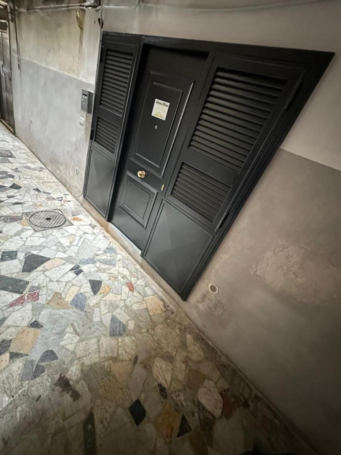 Aurora House Lägenhet Neapel Exteriör bild